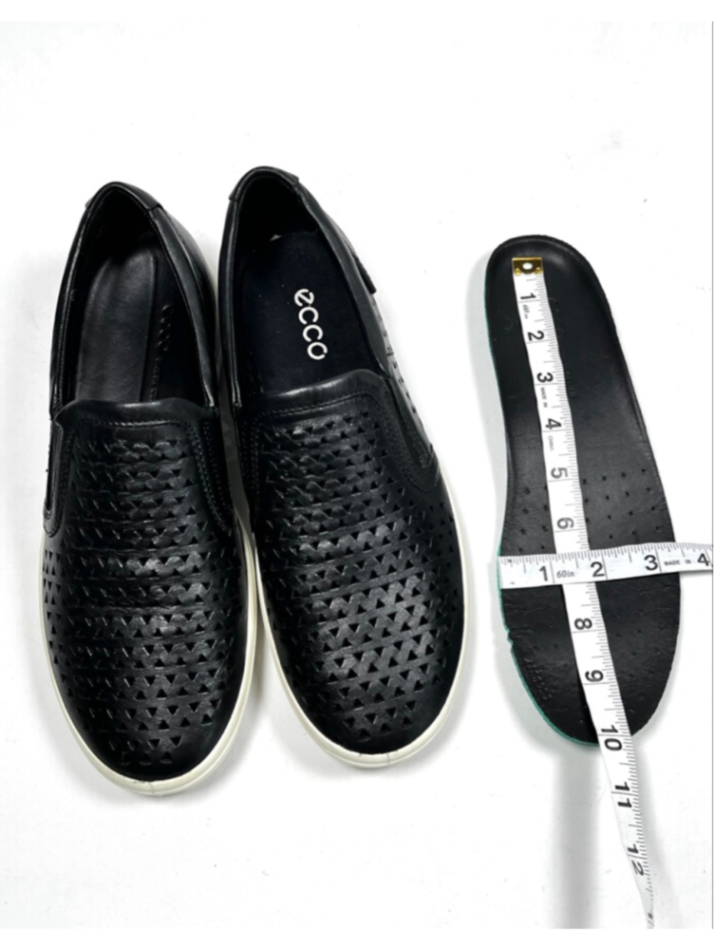 ECCO Womans Loafers Black Perforated Leather Slip-On Sneakers Size 9 - Picture 8 of 9